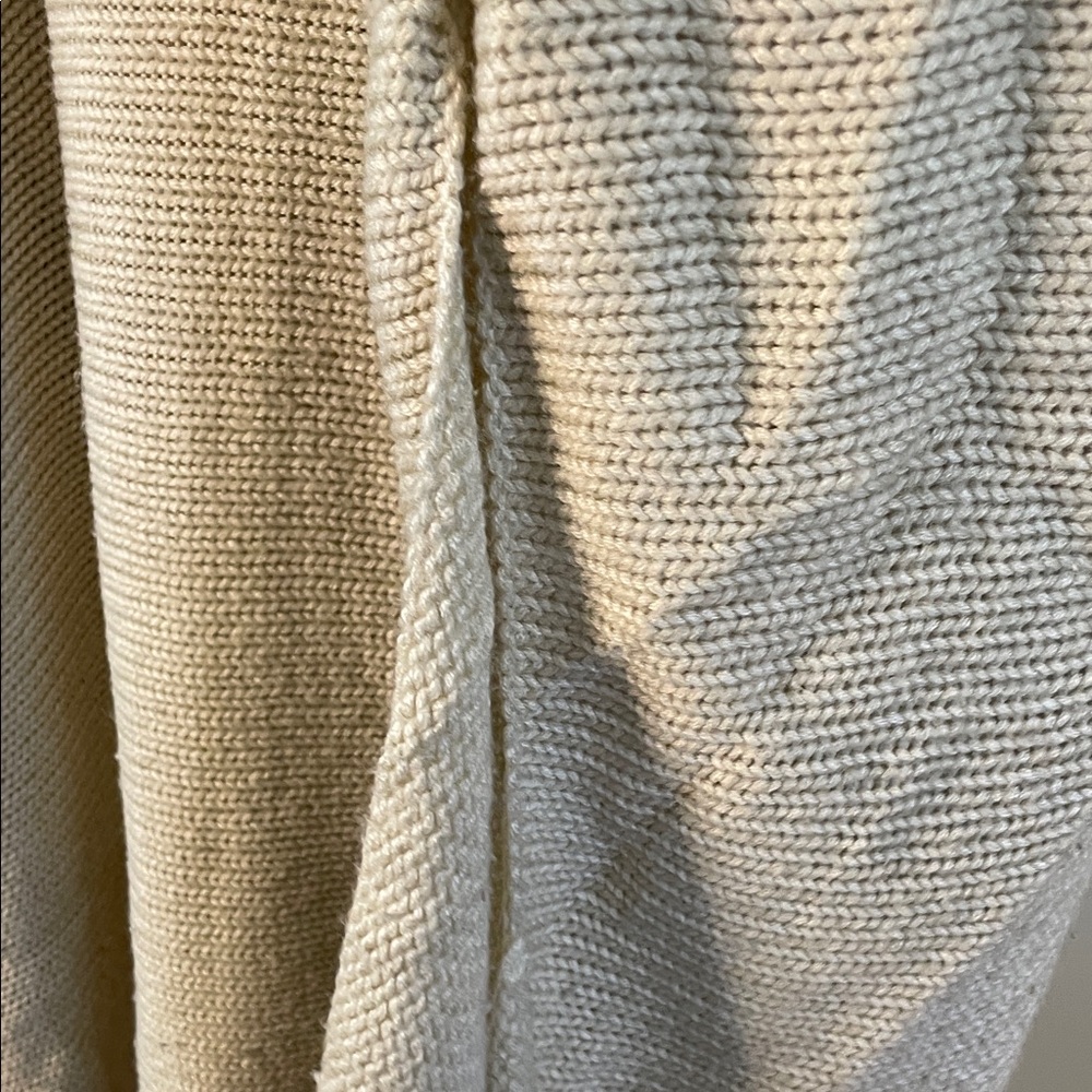 Elegant Beige Women's Cardigan - Picture 8 of 10